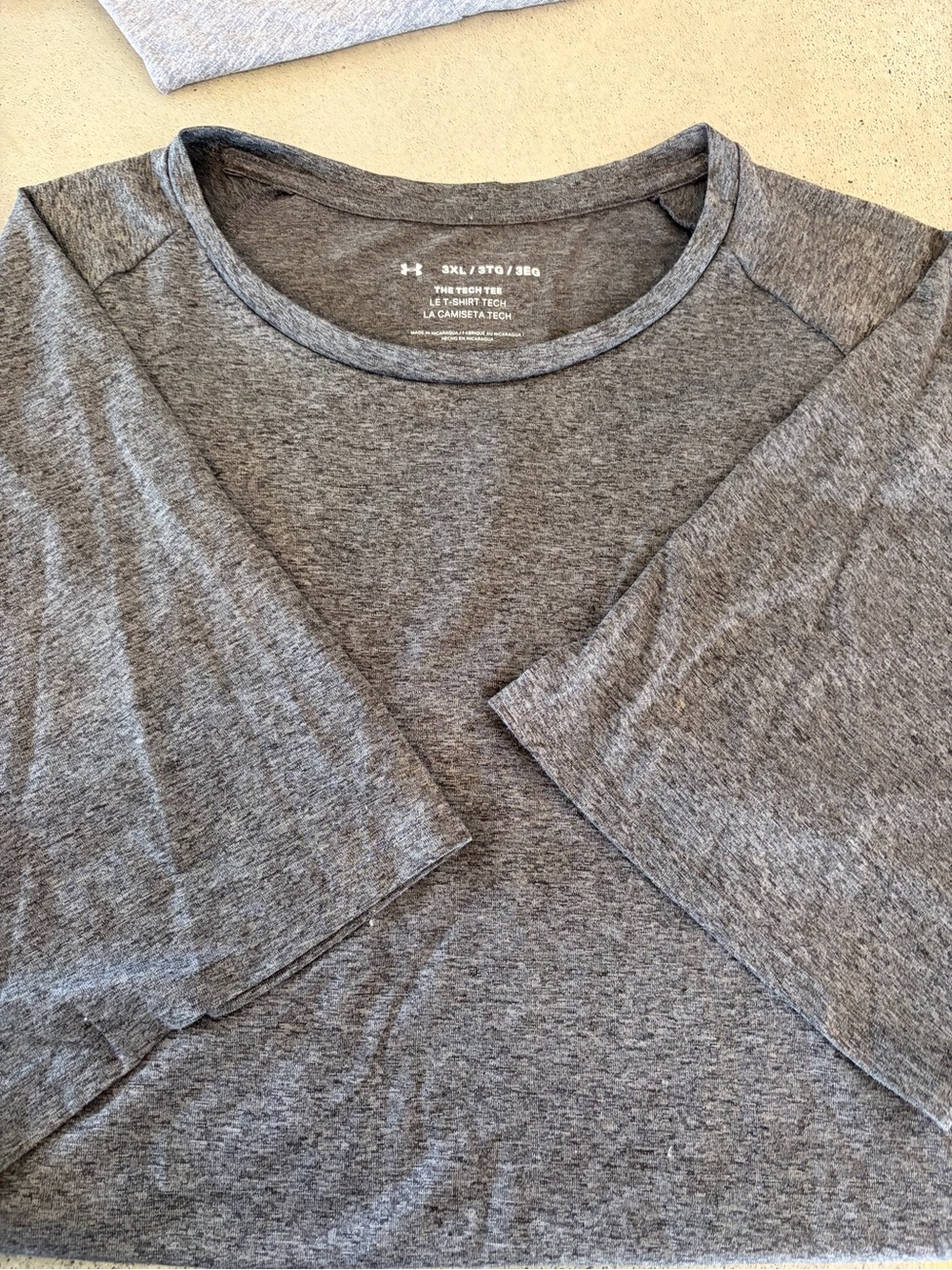 Under Armour Men’s Heather Gray Short Sleeve Performance Tee - Picture 2 of 2
